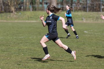 Bild 150 - wBJ VfL Pinneberg - Waldd�rfer SV : Ergebnis: 5:0